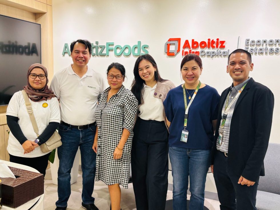 Gold Coin_Phuong_Marketing Center of Excellence